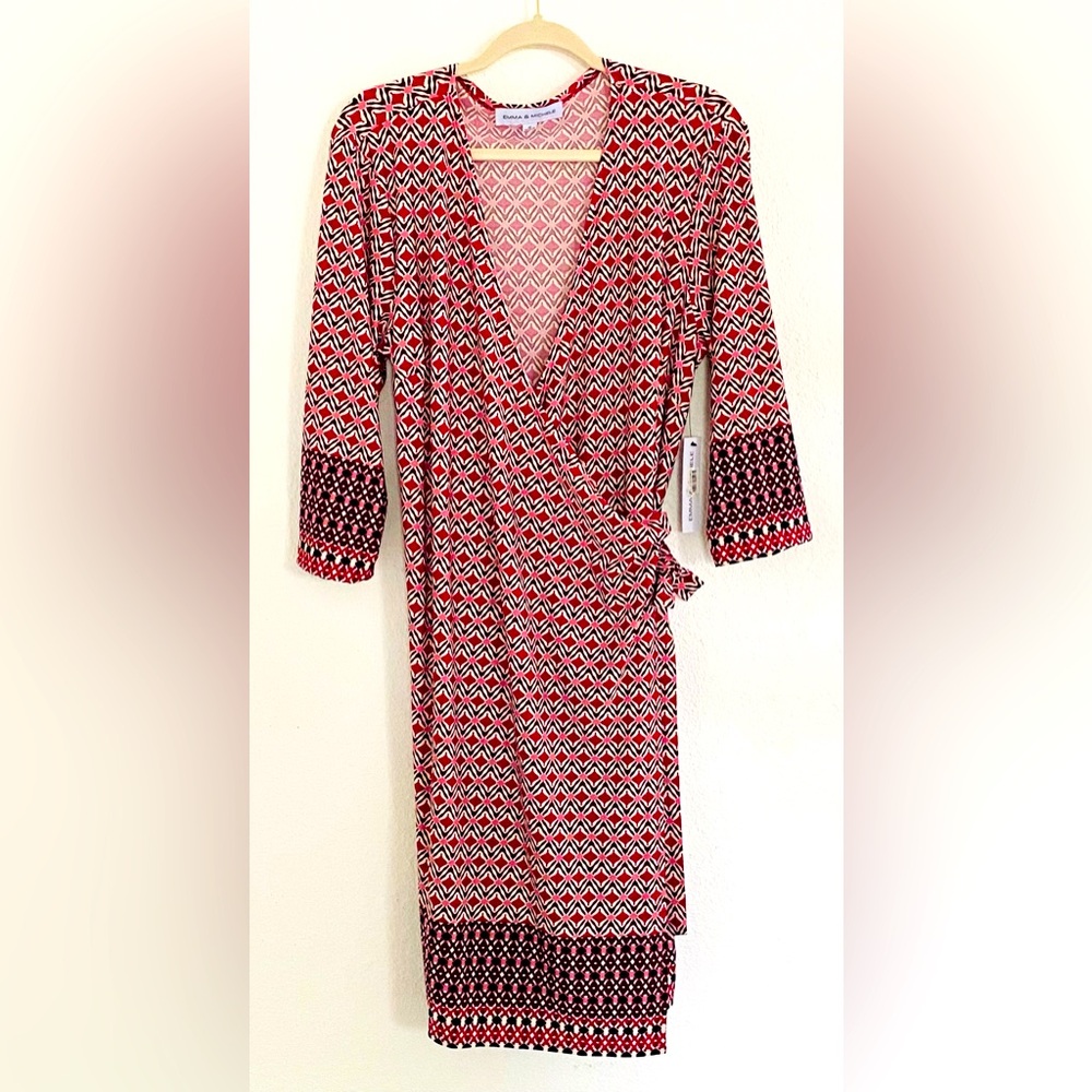 NWT Emma & Michele Red and White Faux Wrap Surplice Neckline 3/4 Sleeve Dress